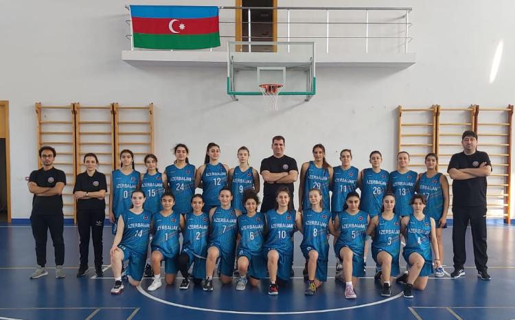 Qızlarımızın Avropa çempionatına hazırlığı davam edir 