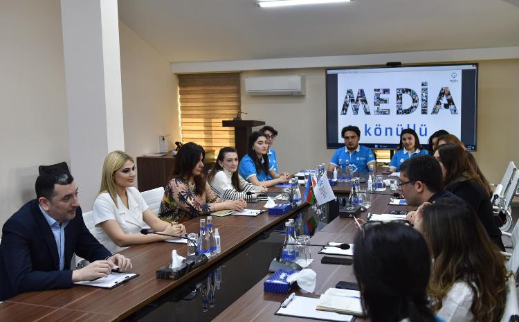 Əhməd İsmayılov MEDİA könüllüləri ilə görüşüb 