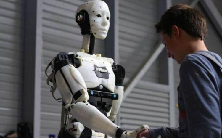 Gürcüstan gömrüyündə - ROBOTLAR XİDMƏT GÖSTƏRƏCƏK 