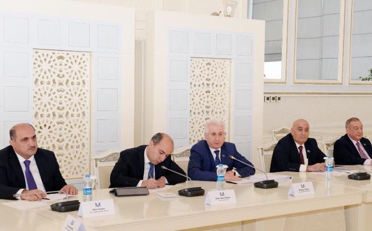 Milli Məclisdə "Ali təhsil haqqında" qanun layihəsinin ictimai dinləməsi keçirilib 