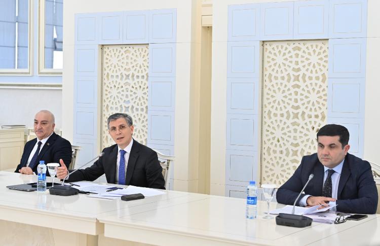 İnsan hüquqları komitəsinin iclasında 