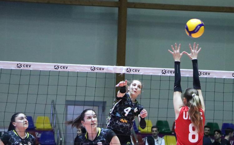 Qadın voleybolçular arasında Azərbaycan Yüksək Liqasının yarımfinal mərhələsi start götürüb 
