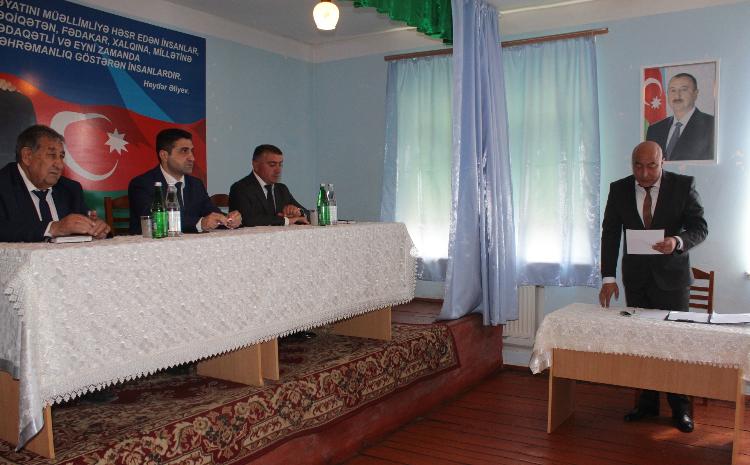 İcra Hakimiyyətinin başçısı Elvin Paşayev tərəfindən Göygöl şəhərində növbəti səyyar qəbul keçirilib 