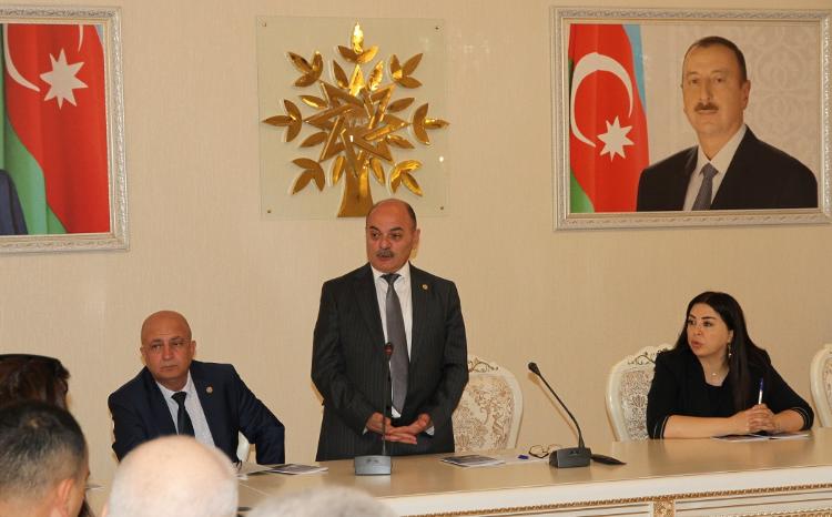 Sosial siyasət və bu sahə üzrə qanunlar  mövzusunda  görüş keçirilib 