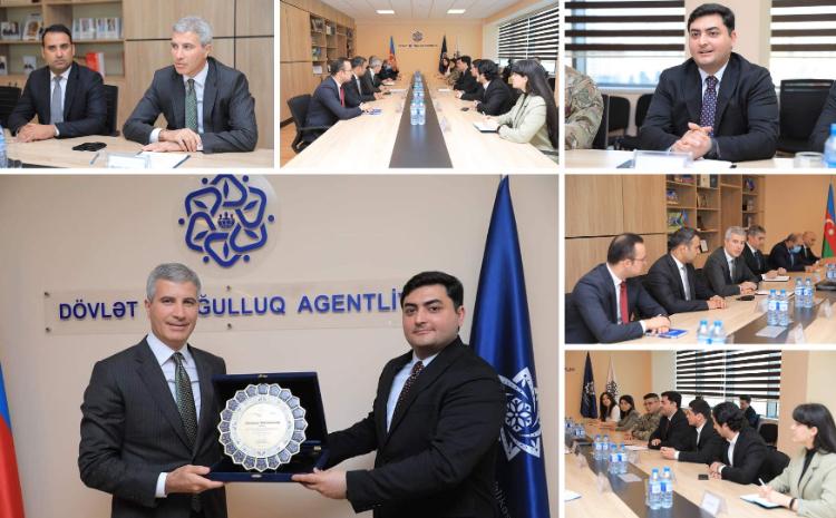Gənclərin gələcək əmək bazarına hazırlığı müzakirə edilib 