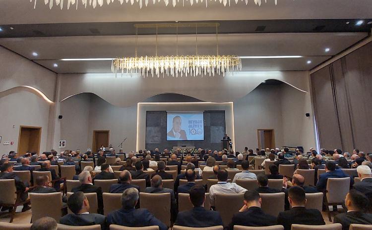 «Азерэнержи» провело выставку и конференцию посвященное 100 летию общенационального лидера - ВИДЕО