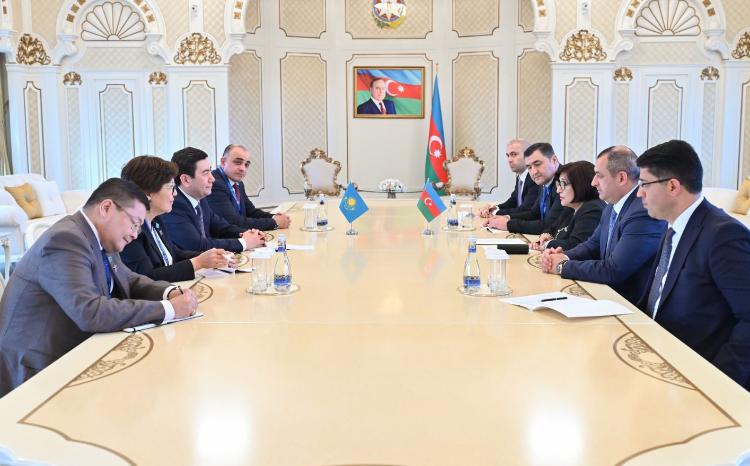 Milli Majlis Speaker Sahiba Gafarova Meets with Kazakhstan Delegation 