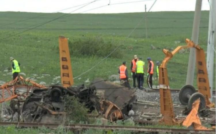 Gürcüstanda qatar aşdı - Bir Azərbaycan vətəndaşı öldü, üçü yaralandı 