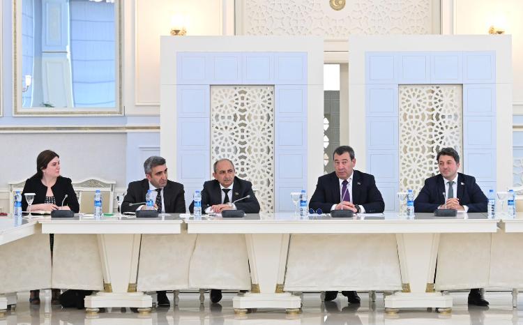 Səməd Seyidov Avropa İttifaqı Şurasının Şərqi Avropa və Mərkəzi Asiya üzrə İşçi Qrupunun nümayəndə heyəti ilə görüşüb 