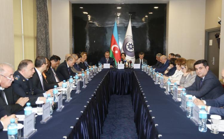 "Ümummilli Lider Heydər Əliyev və müstəqil Azərbaycanda insan hüquqlarının inkişafı" mövzusunda elmi-praktiki konfrans keçirilib 