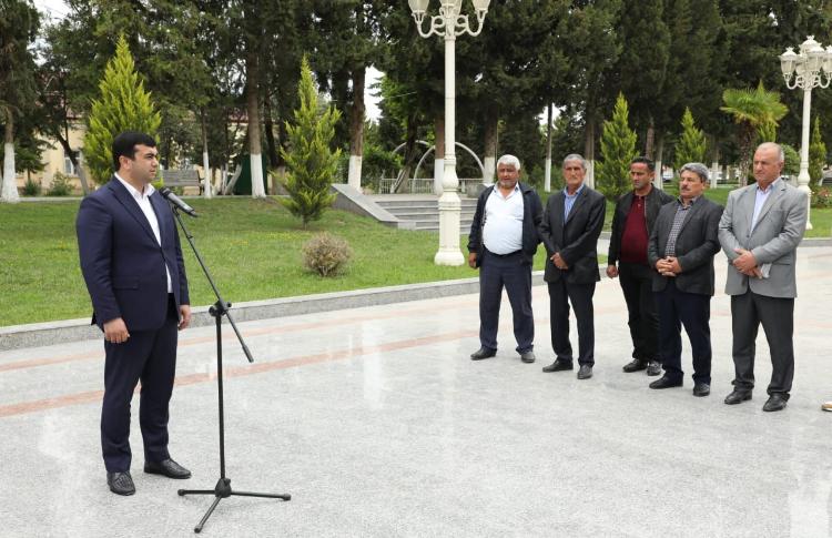 Sakinlərin qaz təchizatı ilə bağlı suallarını baş direktorun müavini cavablandırdı 