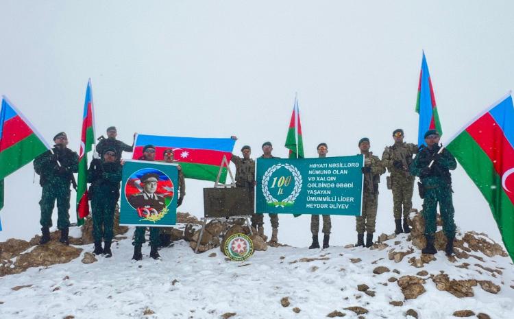 Bir qrup sərhədçinin “Heydər Əliyev zirvəsi”nə ənənəvi yürüşü təşkil olunub 