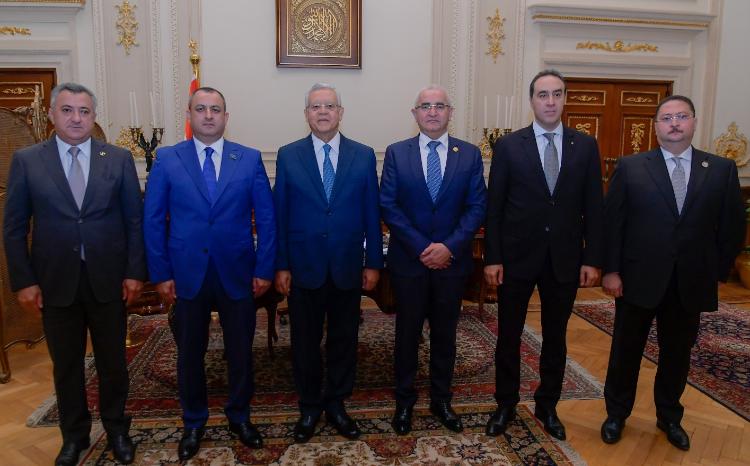 Vitse-spiker Adil Əliyev Misir Nümayəndələr Palatasının sədri ilə görüşüb 