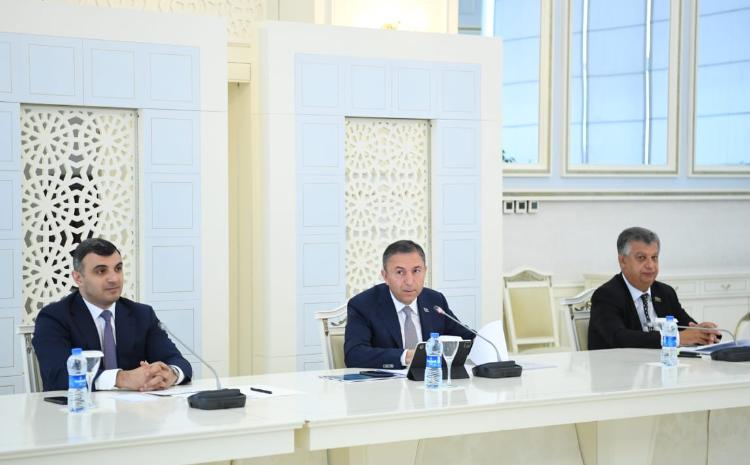 İqtisadi siyasət, sənaye və sahibkarlıq komitəsinin iclasında 