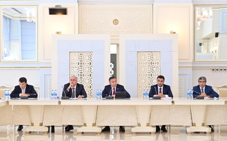İqtisadi siyasət, sənaye və sahibkarlıq komitəsinin iclasında 