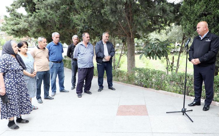 Yevlax rayonunun sahibkarları "Açıq mikrofon"da suallarını ünvanladı 