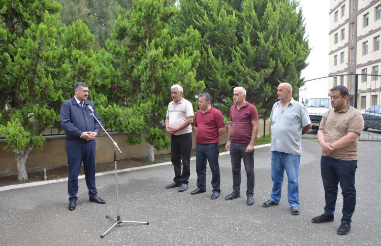 Sanatoriya şəhərinin sakinləri "Açıq mikrofon"da 