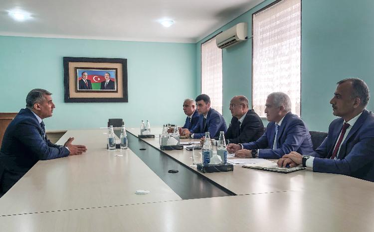 Energetika naziri Naxçıvanda vətəndaşları qəbul edib 