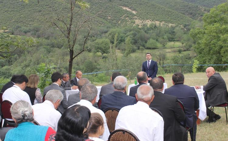 Elvin Paşayev  Danayeri kəndində səyyar görüş keçirib 
