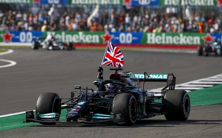 Formula 1 mövsümünün onuncu mərhələsi Böyük Britaniyada start götürür 