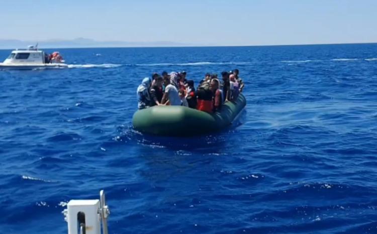 Türkiyə Yunanıstanın ölümə tərk etdiyi 84 miqrantı xilas edib 