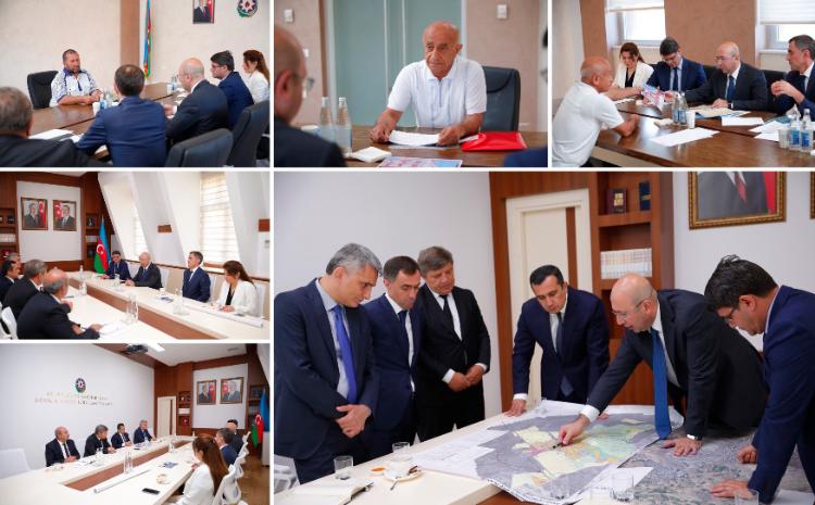 Şəmkir və Gədəbəy şəhərlərinin Baş planlarının icra vəziyyəti müzakirə olundu 