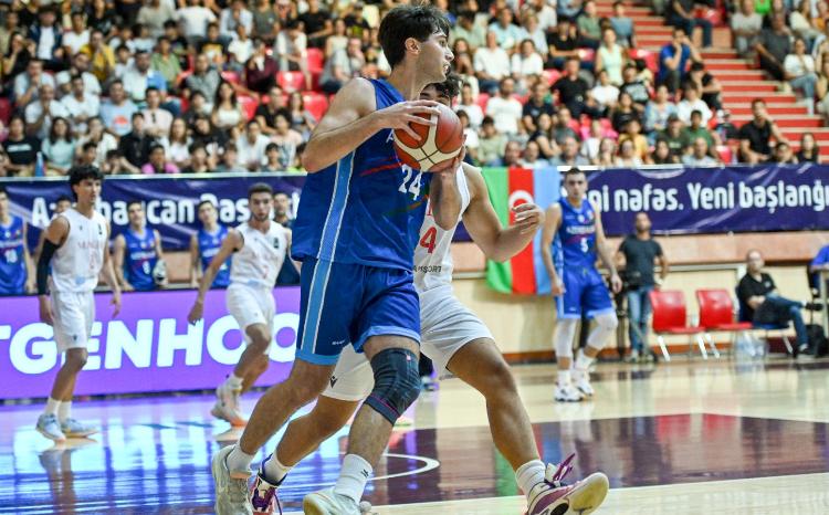 U-18 millimiz Avropa çempionatına qələbə ilə başladı 