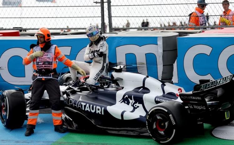 "Formula 1": Daniel Rikkardonun əli qırılıb 