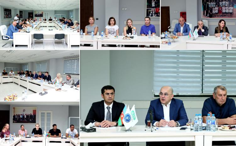 Şahin Bağırov Avropa çempionatından qayıdan millimizin üzvləri ilə görüşüb 