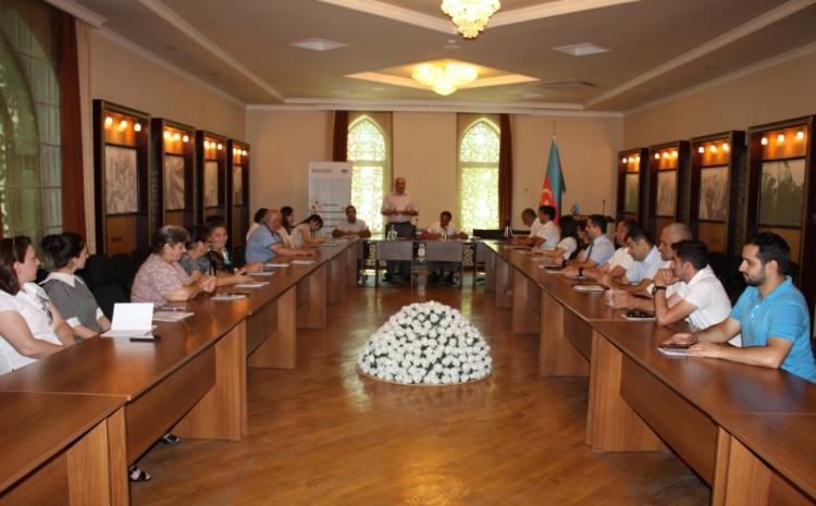 İsmayıllıda "Regionlarda yerli hakimiyyət orqanlarının ictimaiyyətlə əlaqələr işinin səmərələşdirilməsi" adlı tədbir keçirilib 