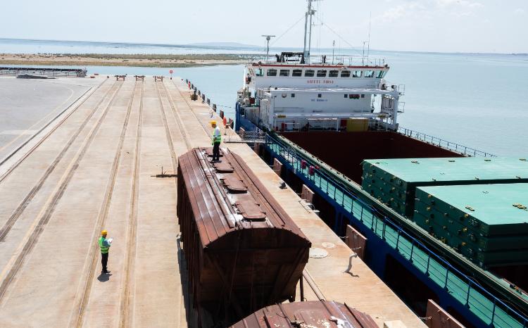 ADY Container представляет бизнес-клиентам альтернативный трансконтинентальный маршрут 