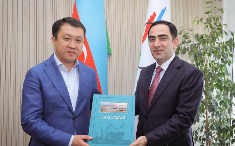 Qazaxıstan ilə tranzit yükdaşımalarının artırılması müzakirə olunub 