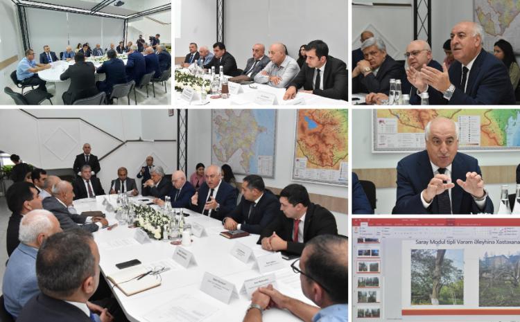 Qurumuş və qəzalı vəziyyətdə olan ağacların götürülməsinə dair müzakirələr aparılıb 