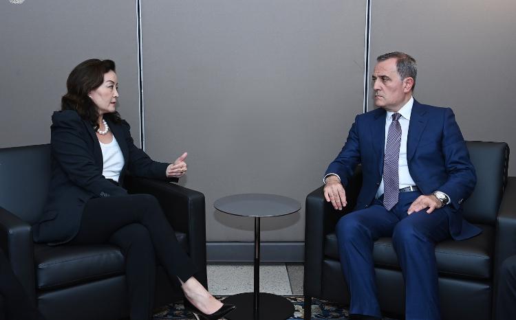 Ceyhun Bayramov Yuri Kimə Qarabağda qondarma rejimin nümayəndələrinin hərbi təxribatlara və terror hücumlarına əl atdığını bildirib 