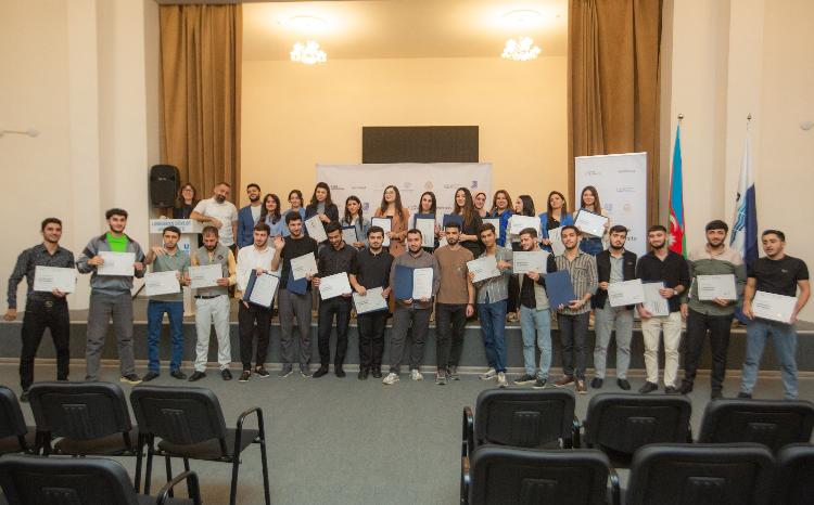"Technest University" layihəsi Lənkəran və Sumqayıtdan olan məzunlarını yola salıb 