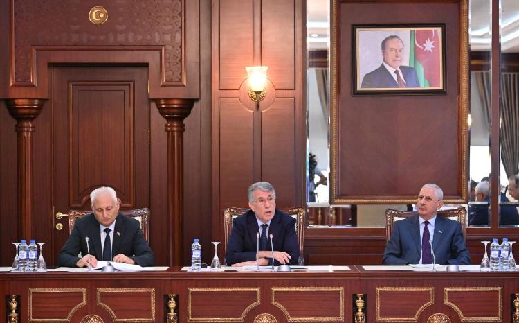 Milli Məclisin Müdafiə, təhlükəsizlik və korrupsiya ilə mübarizə komitəsinin iclası keçirilib 