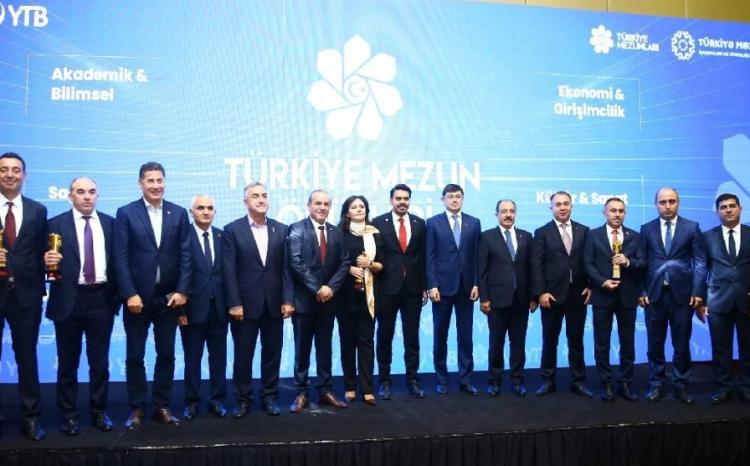 Dünyanın müxtəlif ölkələrindən Türkiyə məzunları Bakıda görüşüblər 