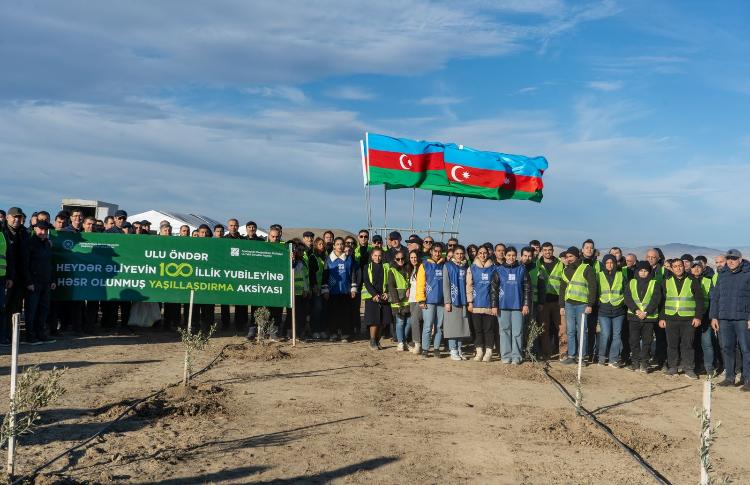 AERA-nın əməkdaşları ağacəkmə aksiyasında iştirak ediblər 