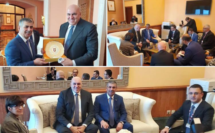 Müdafiə naziri italiyalı həmkarı ilə görüşüb 