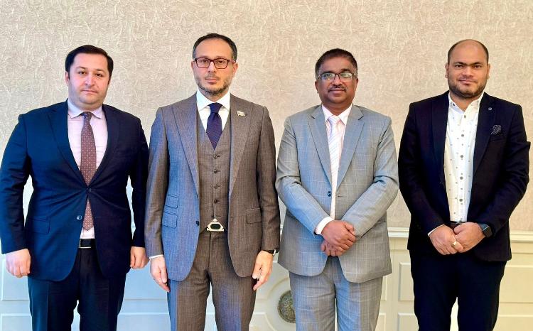 Milli Məclisdə görüş 