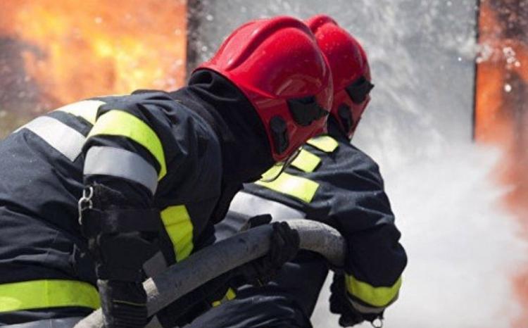 В центре Баку произошел пожар в ресторане 