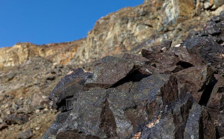 На группе железорудных месторождений «Дашкесан» продолжаются геологические исследования 