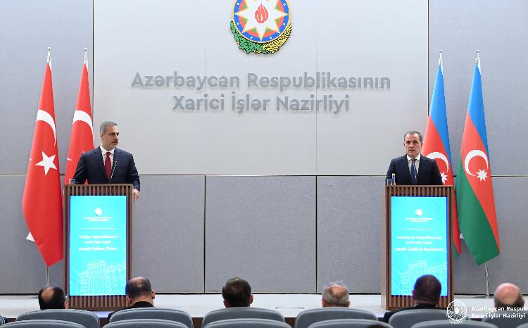 Azərbaycan və Türkiyə XİN rəhbərlərinin görüşü olub 