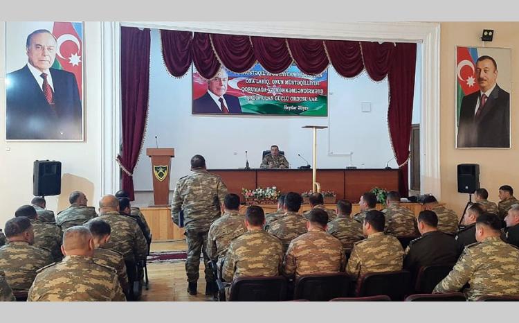 İdeoloji iş və mənəvi-psixoloji təminat üzrə zabitlər və psixoloqlar ilə təlim-metodiki toplantı keçirilib 