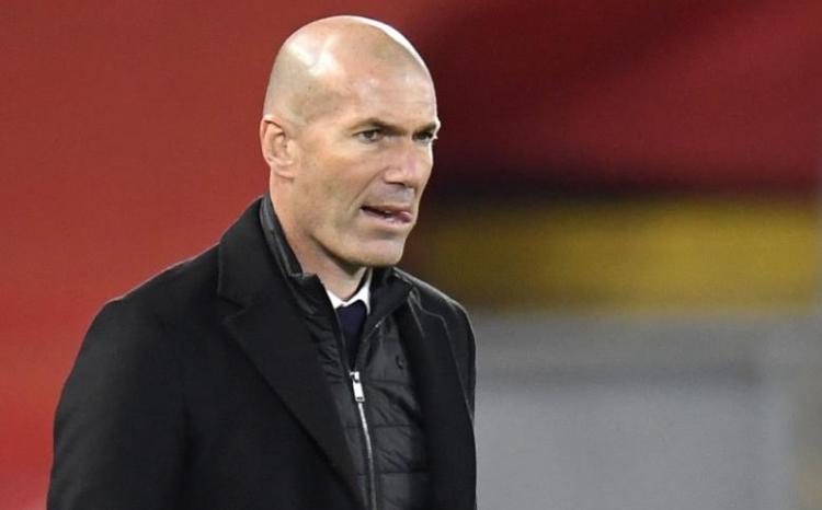 "Bayern" Zidanı komandasının baş məşqçisi görmək istəyir 