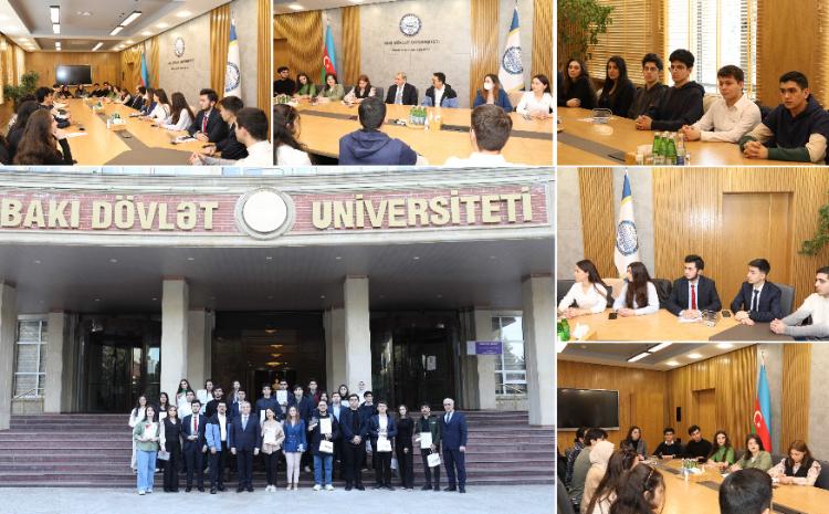 Ректор БГУ встретился с командами вуза - победителей Robotex Азербайджан 