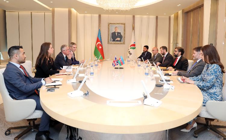 SOCAR President Meets with UK Ambassador and Co-Head of UKEF's Global Business Origination 