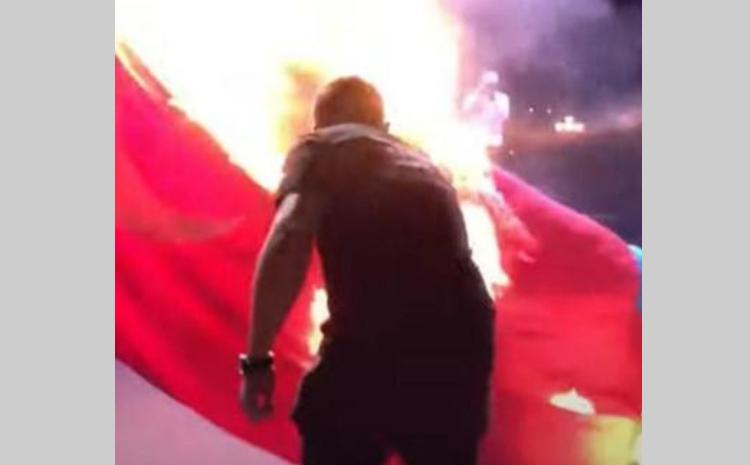 İrəvanda Azərbaycan və Türkiyə bayraqları yandırıldı 