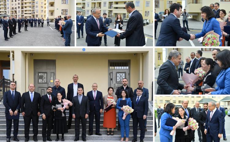 SOCAR-ın Müşahidə Şurasının üzvləri “Neftçi” mənzil-tikinti kooperativi tərəfindən inşa olunan yaşayış kompleksi ilə tanış olublar 