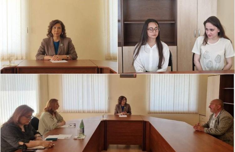 Bahar Muradova Oğuzda vətəndaşları qəbul edib 